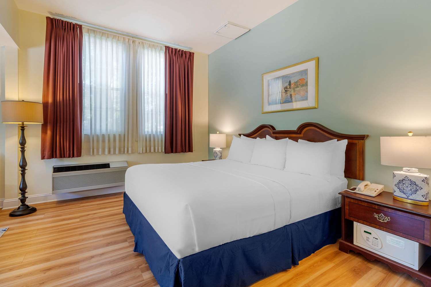 The Carriage House Inn Newport 7/44
