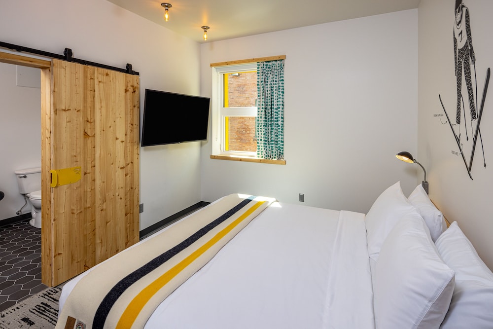 Ridgeline, Suite