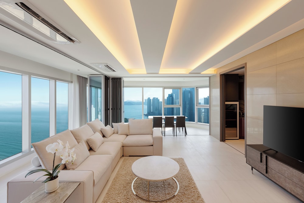 NewCZ Haeundae Residence 48/65