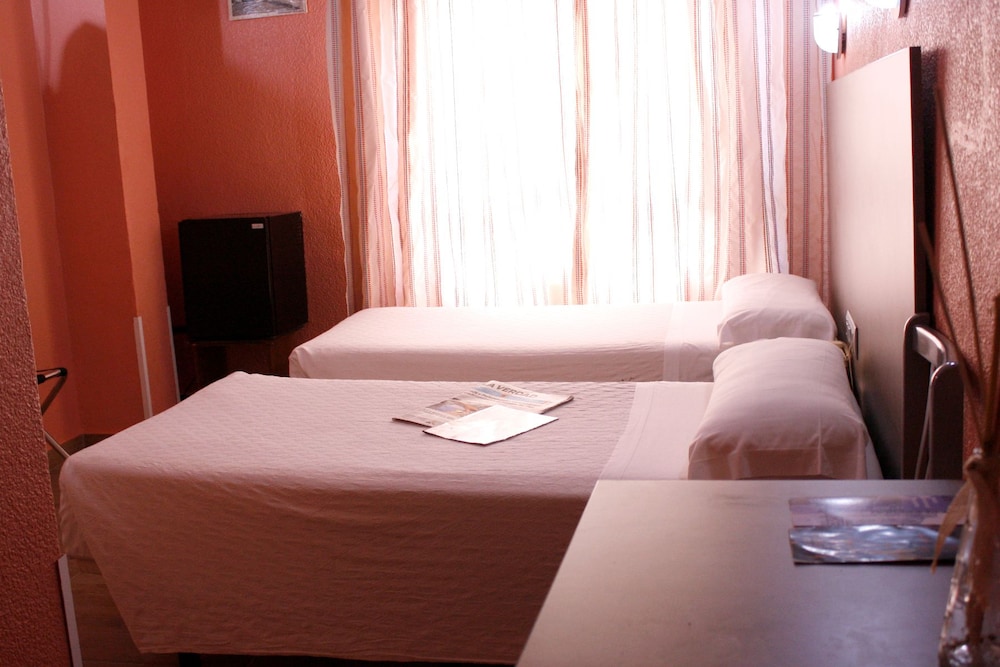 Hotel Universal Murcia 42/50