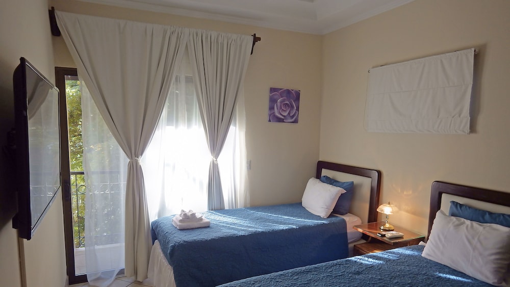 The Oaks Tamarindo Condominiums 18/67