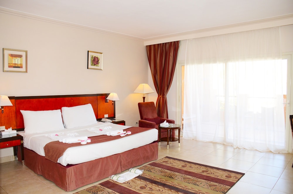 Rehana Royal Beach Resort and Spa 25/68