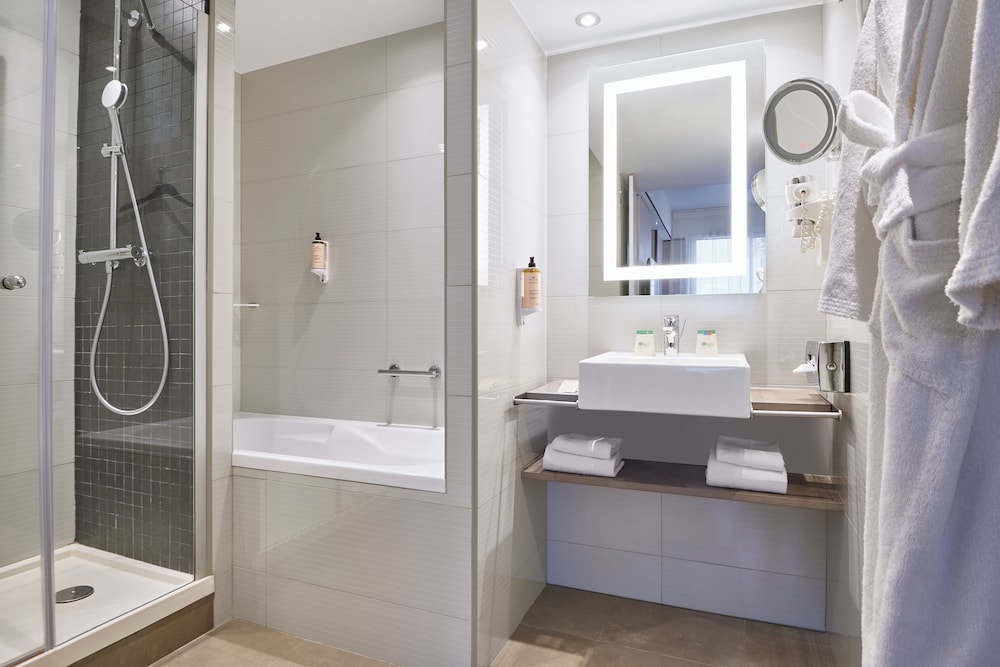 Hotel Mercure Paris 15 Porte De Versailles 62/63