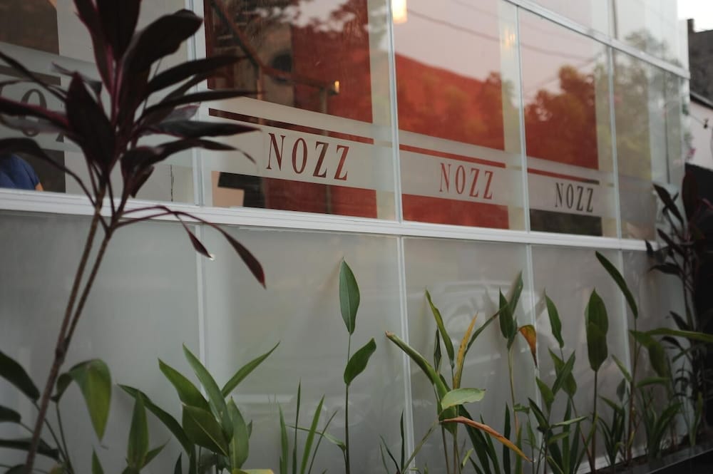 Nozz Hotel Semarang 6/25