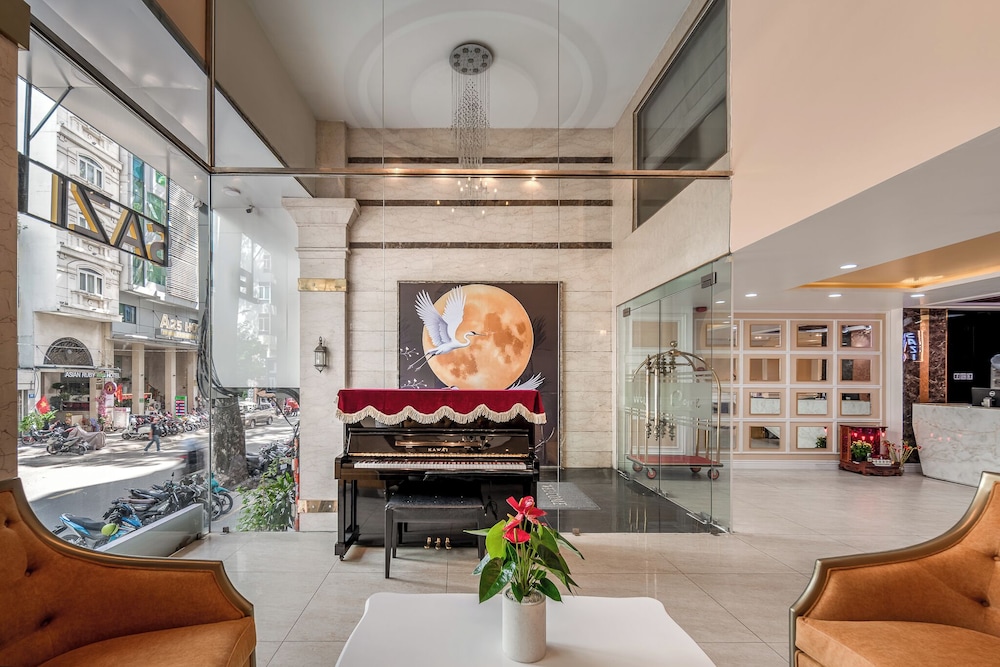 SAZI Resin Hotel - Free Nails/HairWash 31/50