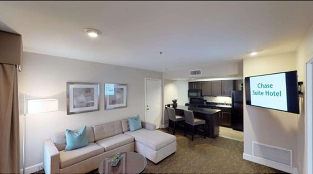 Chase Suite Hotel Brea 34/55