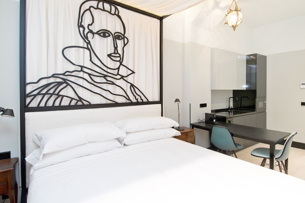 Amor de Dios 17 Boutique Hotel 12/50