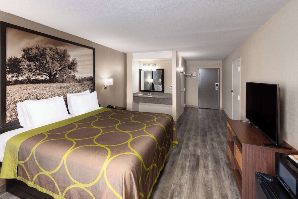 Room, King Bed