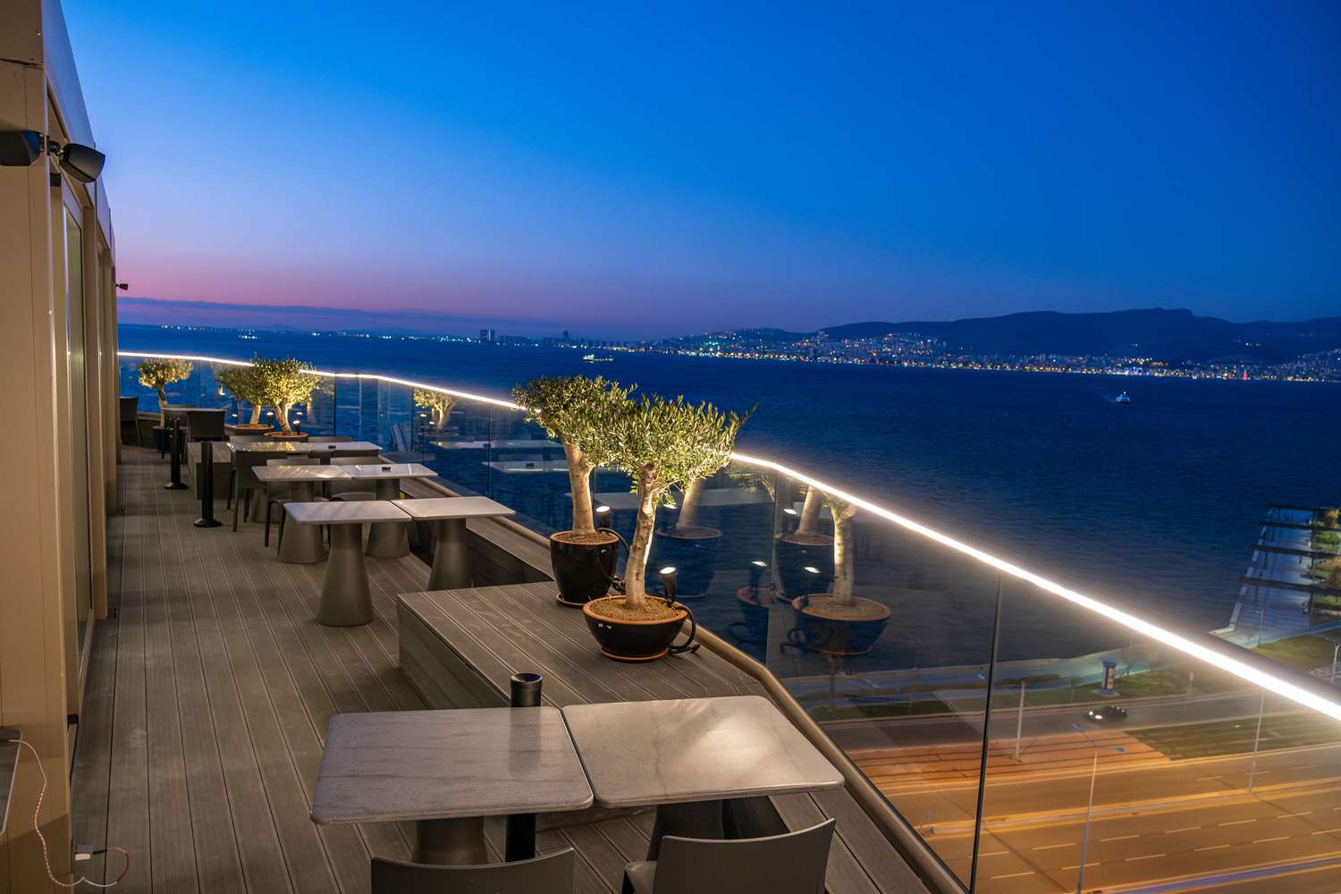 Plus Hotel Konak 12/13