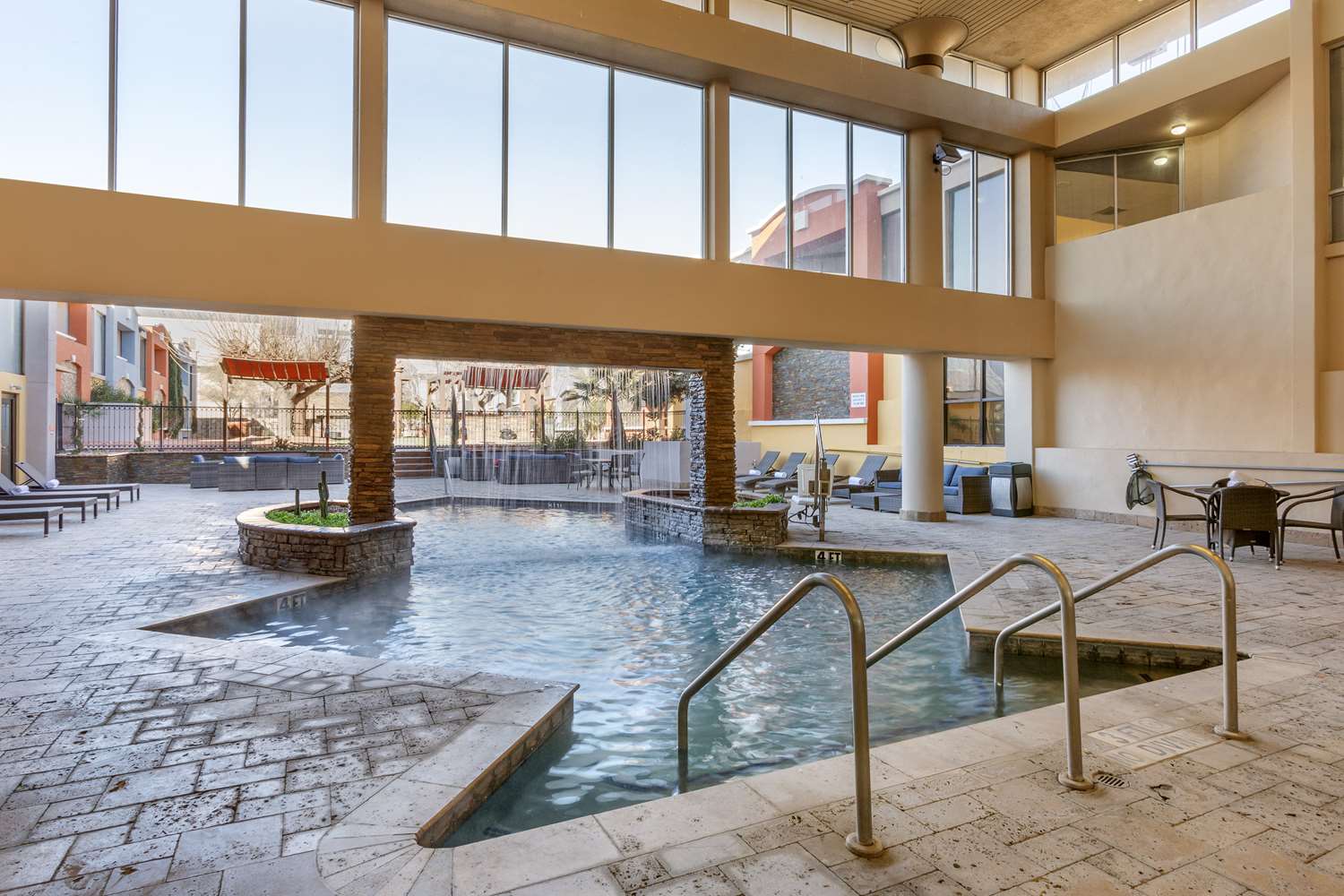 swimming pool spa
