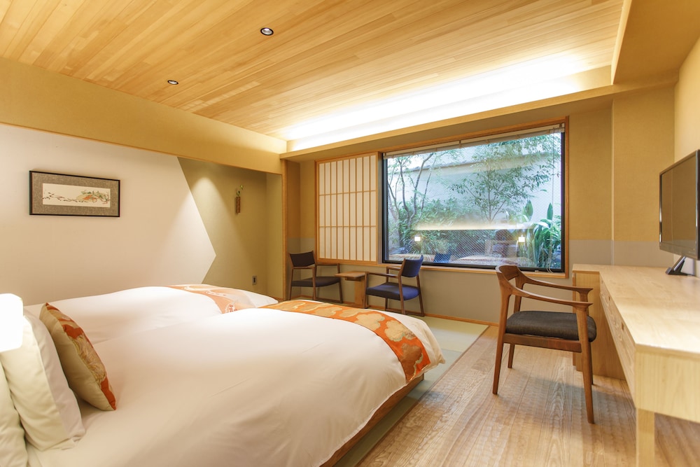 JAPANESE, GARDEN, COMFORT, TWIN BEDS