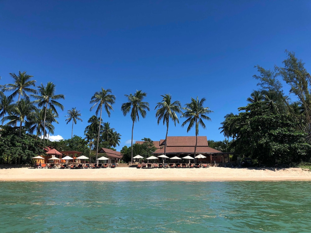 KANOK BURI RESORT 10/75