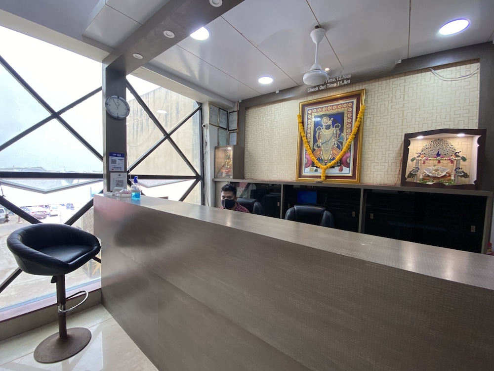 Hotel Gomti 8/40