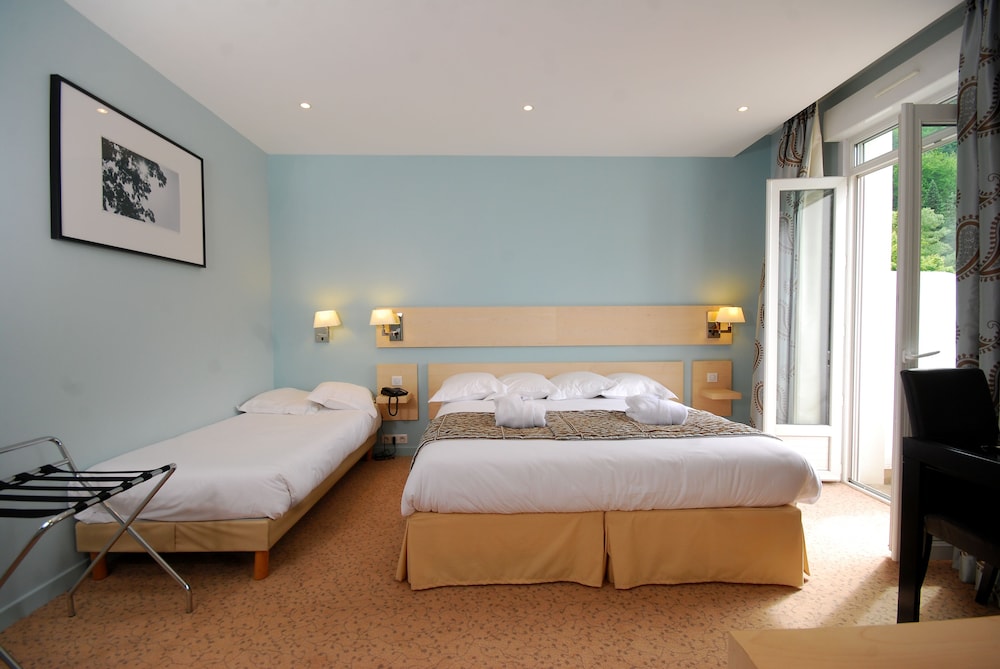 Golf Hotel 6/50