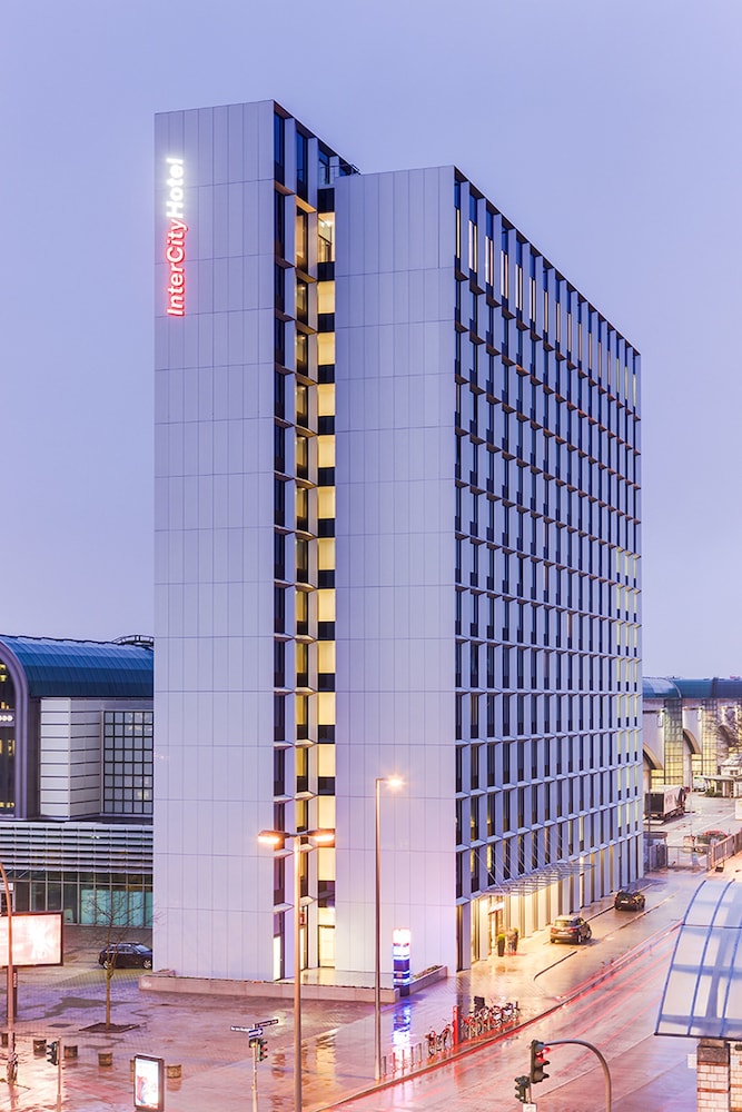 Intercityhotel Hamburg Dammtor 5/59