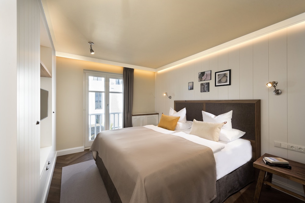 Loev Hotel Rugen 10/70