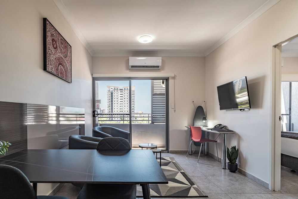 Argus Hotel Darwin 56/64