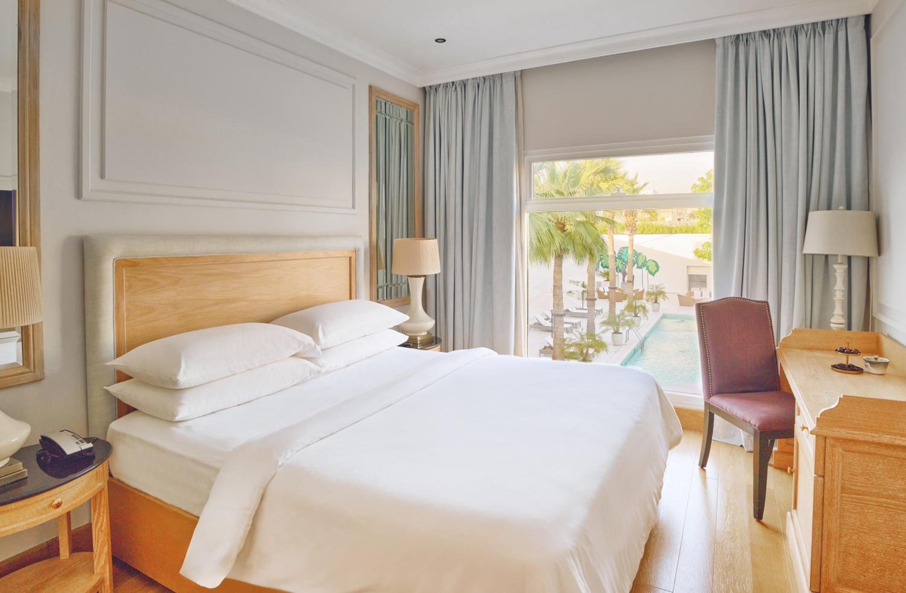 Palmyard hotel 14/50