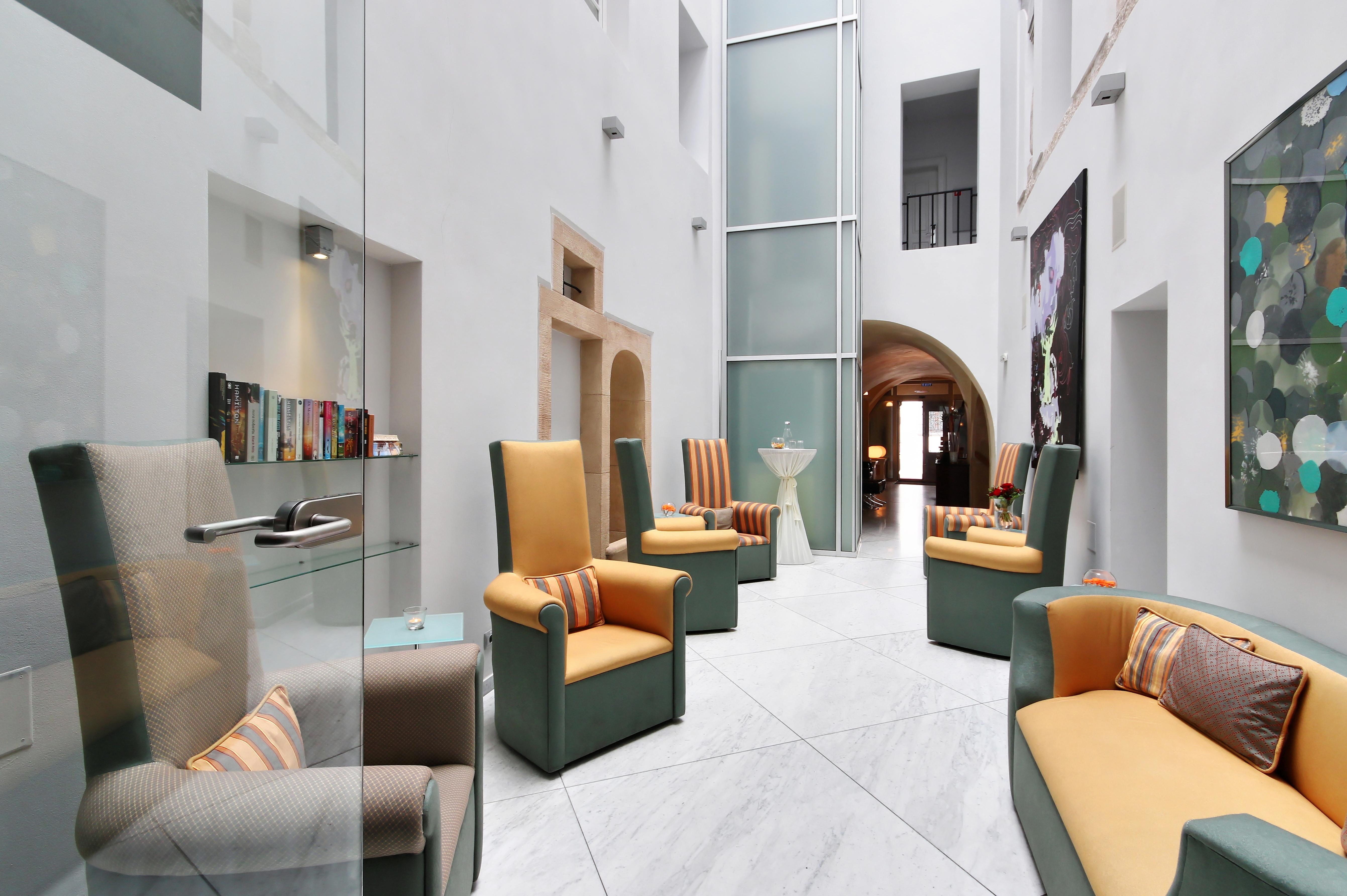 Skaritz Hotel And Residence 18/27