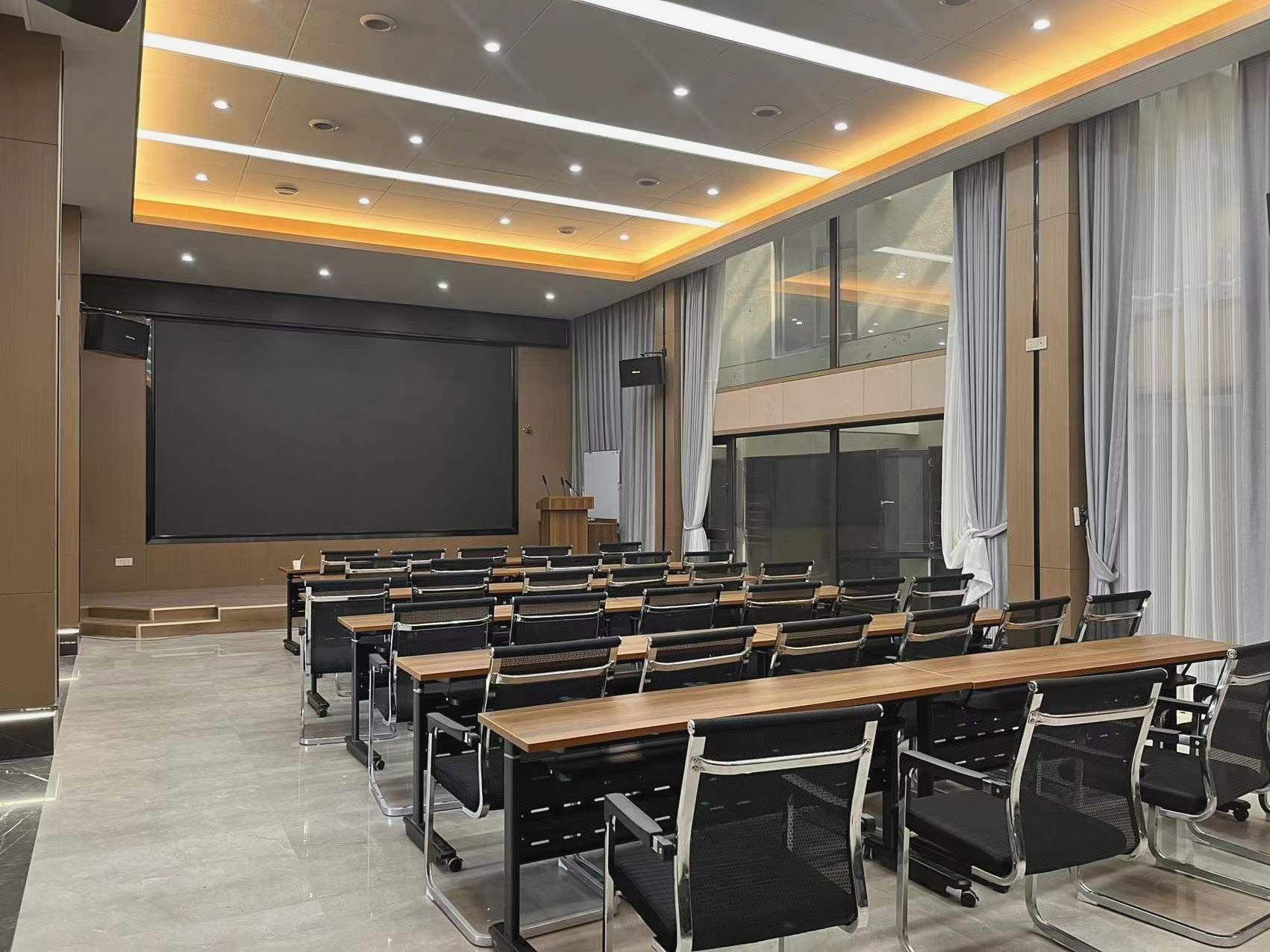 Li Feng Hotel (Wuhan Jinyinhu store) 40/49