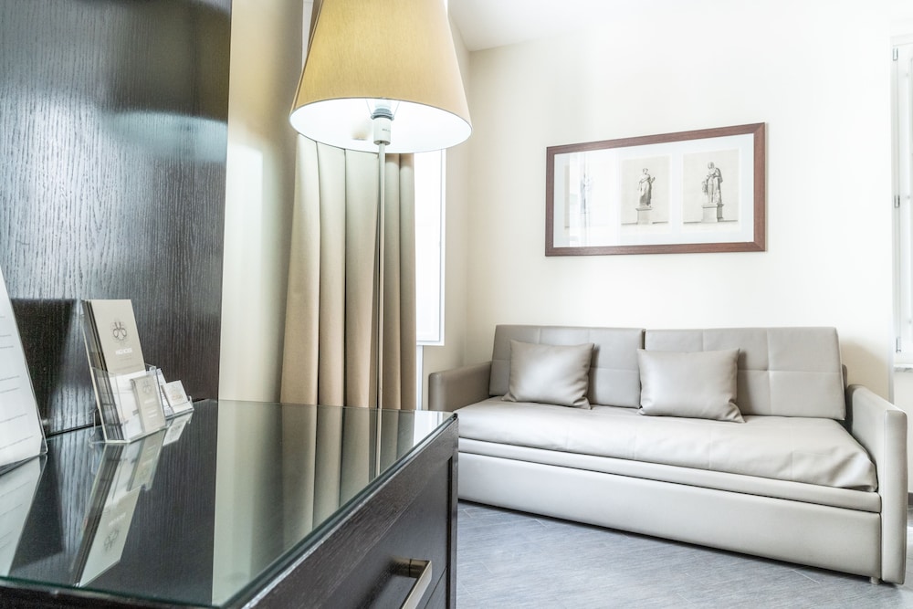 Magi House 30/50
