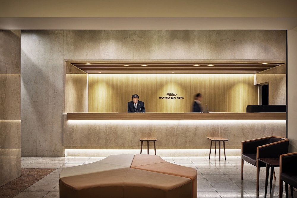 Southern City Hotel 4/49