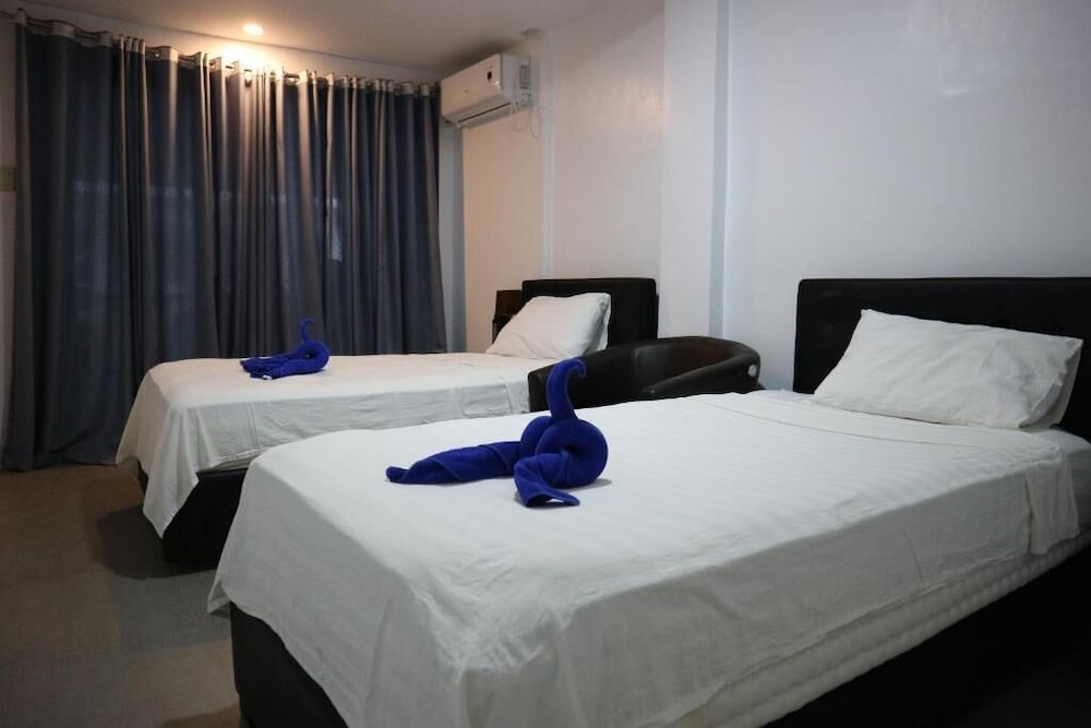 Stunning Republic Beach Resort 27/58