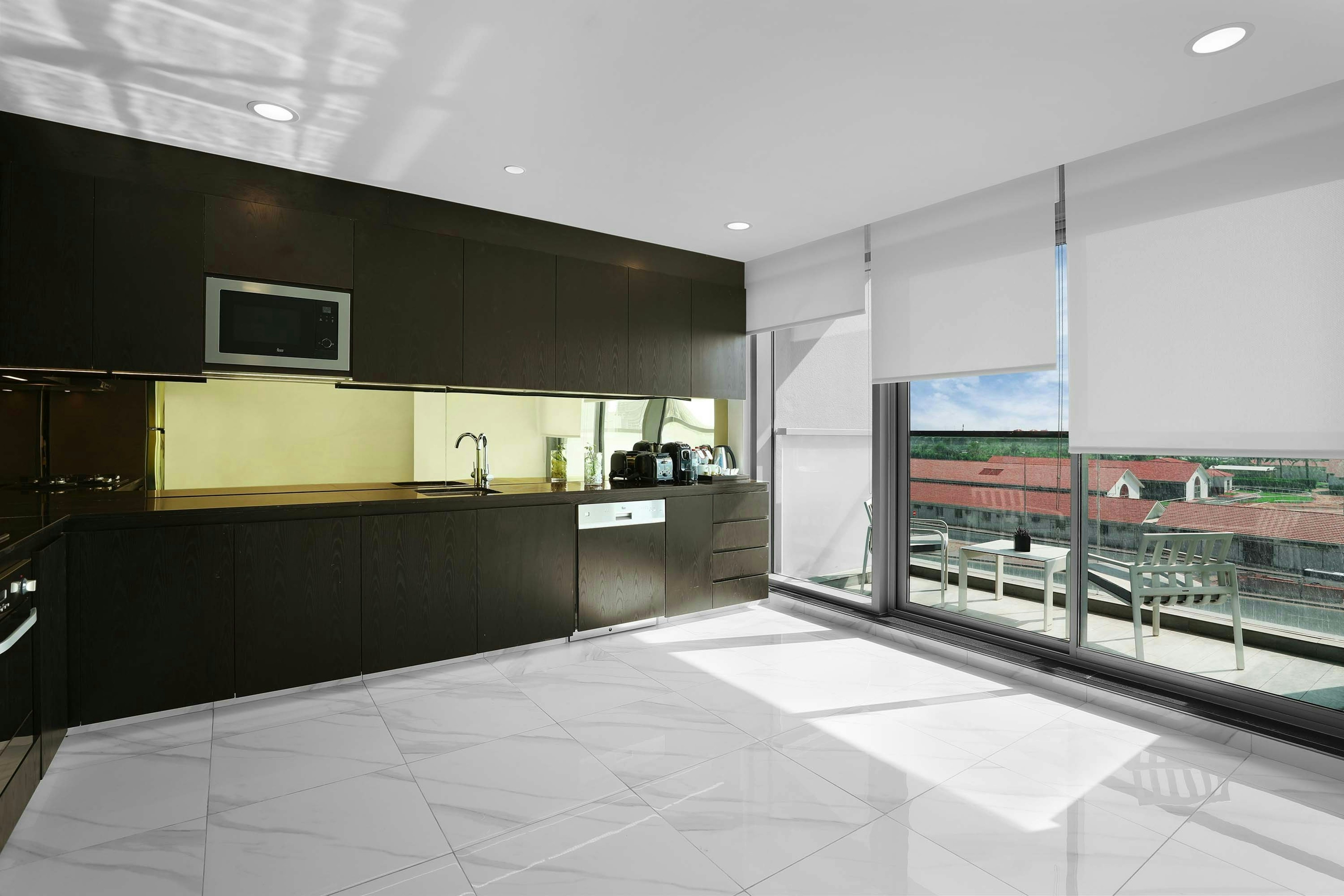 Millennium Atria Business Bay 10/93