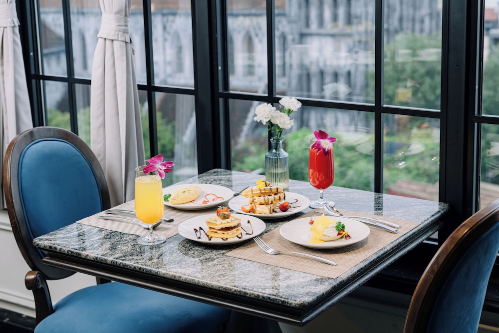 Grand Hotel du LAC Hanoi 31/50