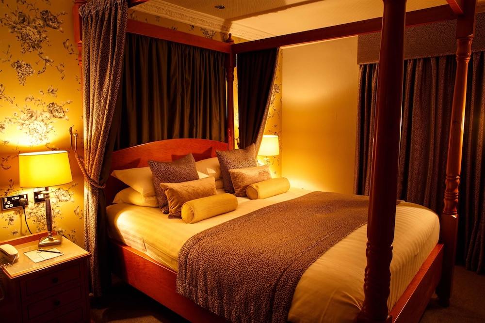 Executive, 4 People, Queen Bed