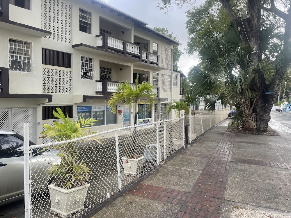 Mirabelle Apartments 14/18