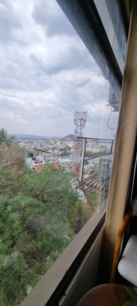 Hotel Darbargarh Udaipur 45/50