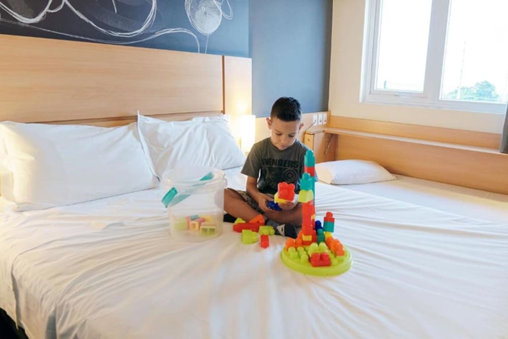 Ibis Porto Alegre Assis Brasil 17/74