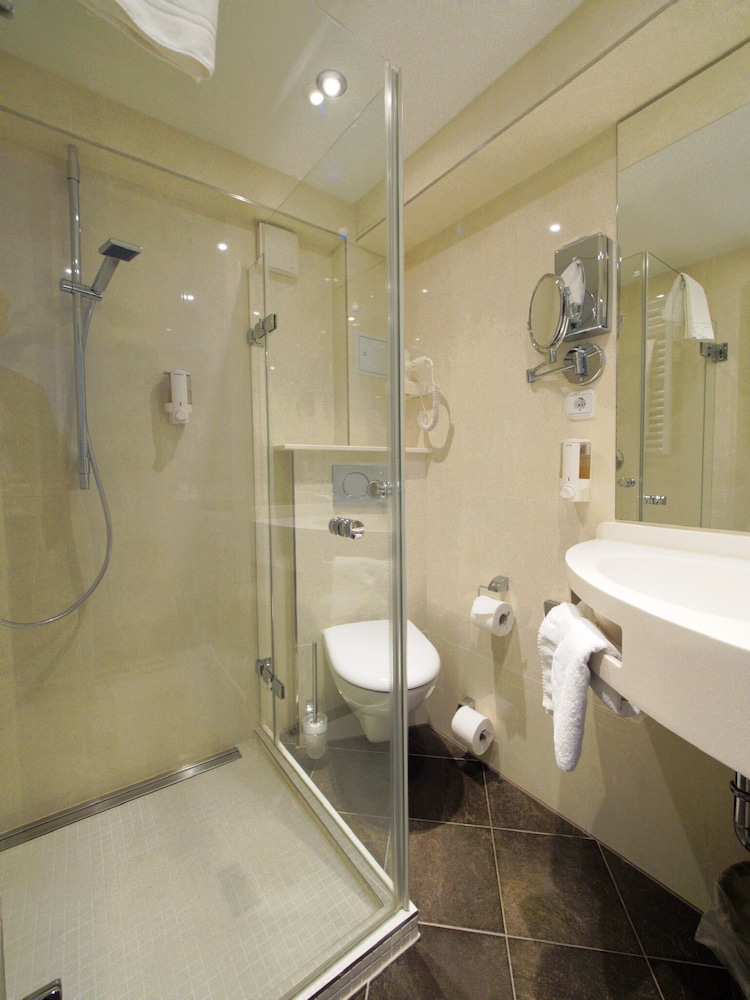 Hotel Kraft Munchen 26/29