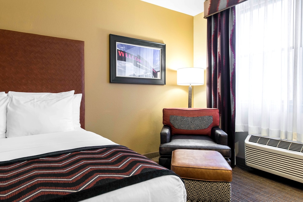 The Golden Hotel, an Ascend Collection Hotel 12/45