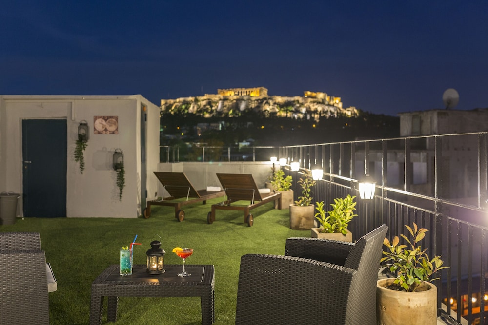 Athens Version Luxury Suites 65/70