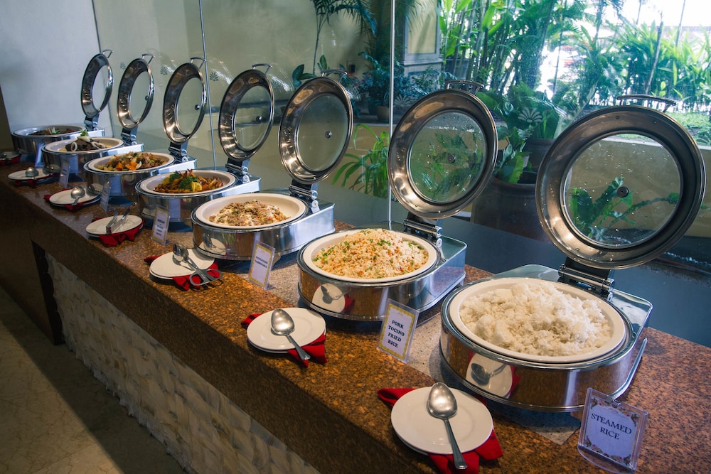 The Royal Mandaya Hotel 18/22