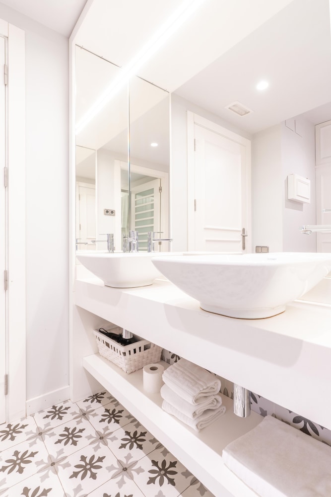Serennia Fira Gran Via Exclusive Rooms 41/47