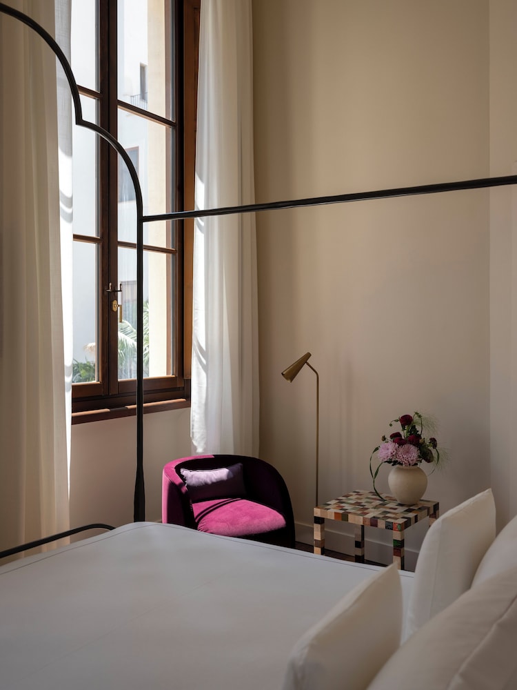SUPERIOR, DOUBLE BED