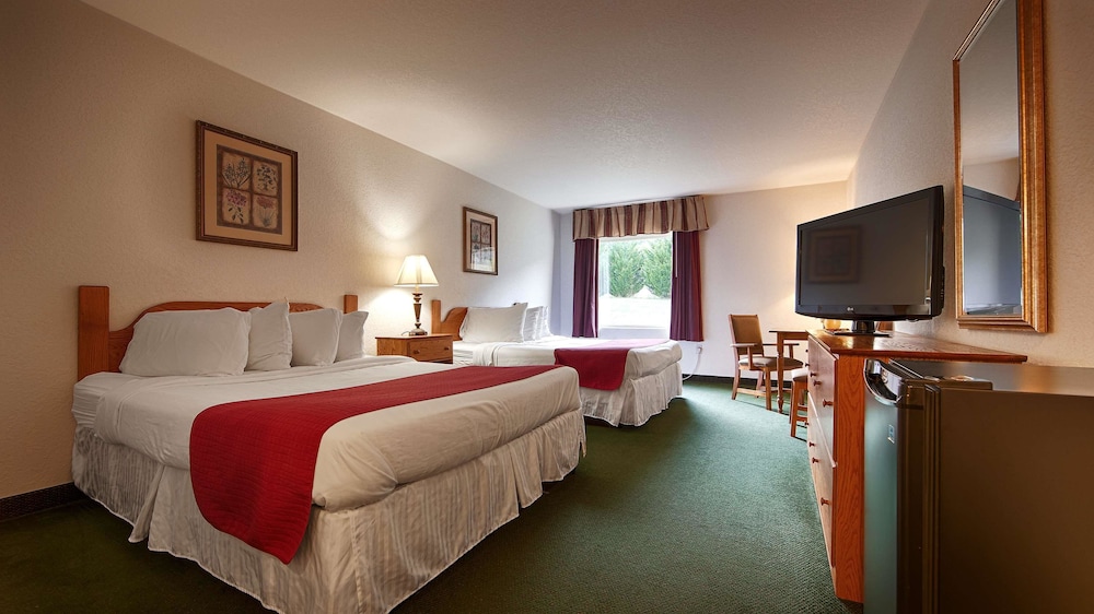 SureStay Plus by Best Western Berkeley Springs 14/38