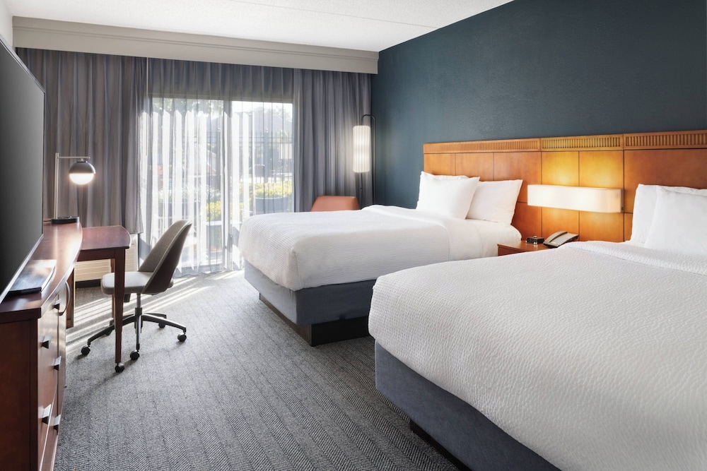 room, 2 double beds