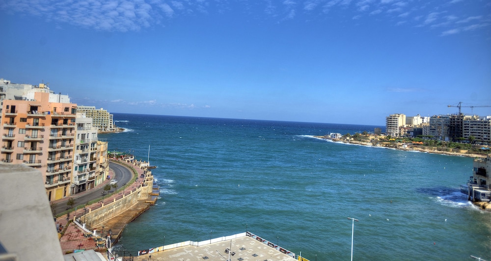 St Julians Bay Hotel 59/68