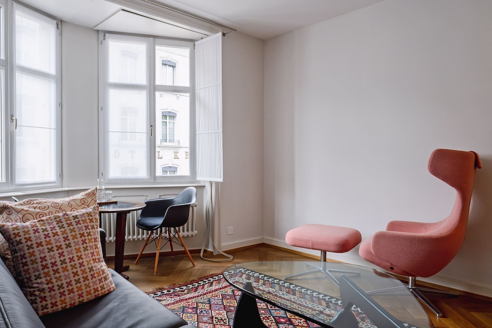 Consum Residence By Krafft Basel 37/50
