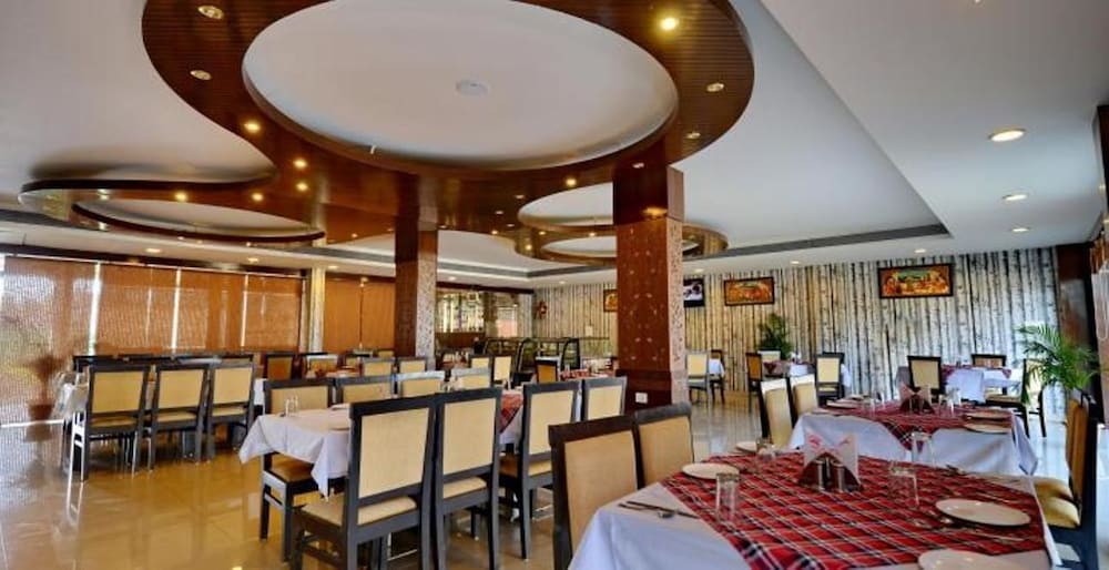 HOTEL SHIV VILAS 18/25
