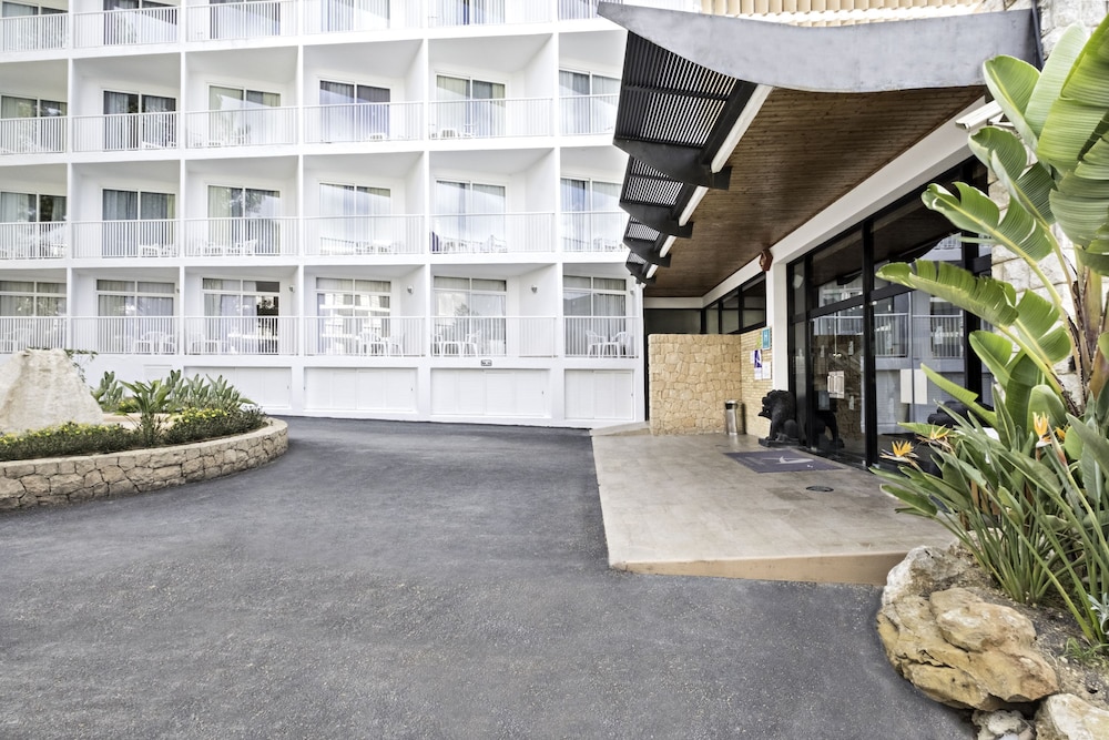 Azuline Hotel Mar Amantis & Mar Amantis II 10/62