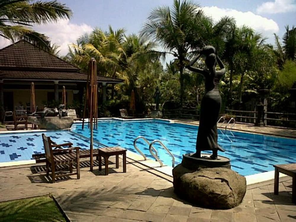 The Oxalis Regency Hotel Magelang 7/46