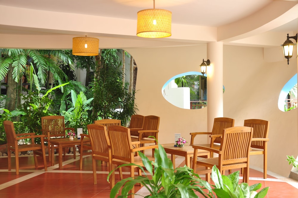 Patong Lodge Hotel 45/59