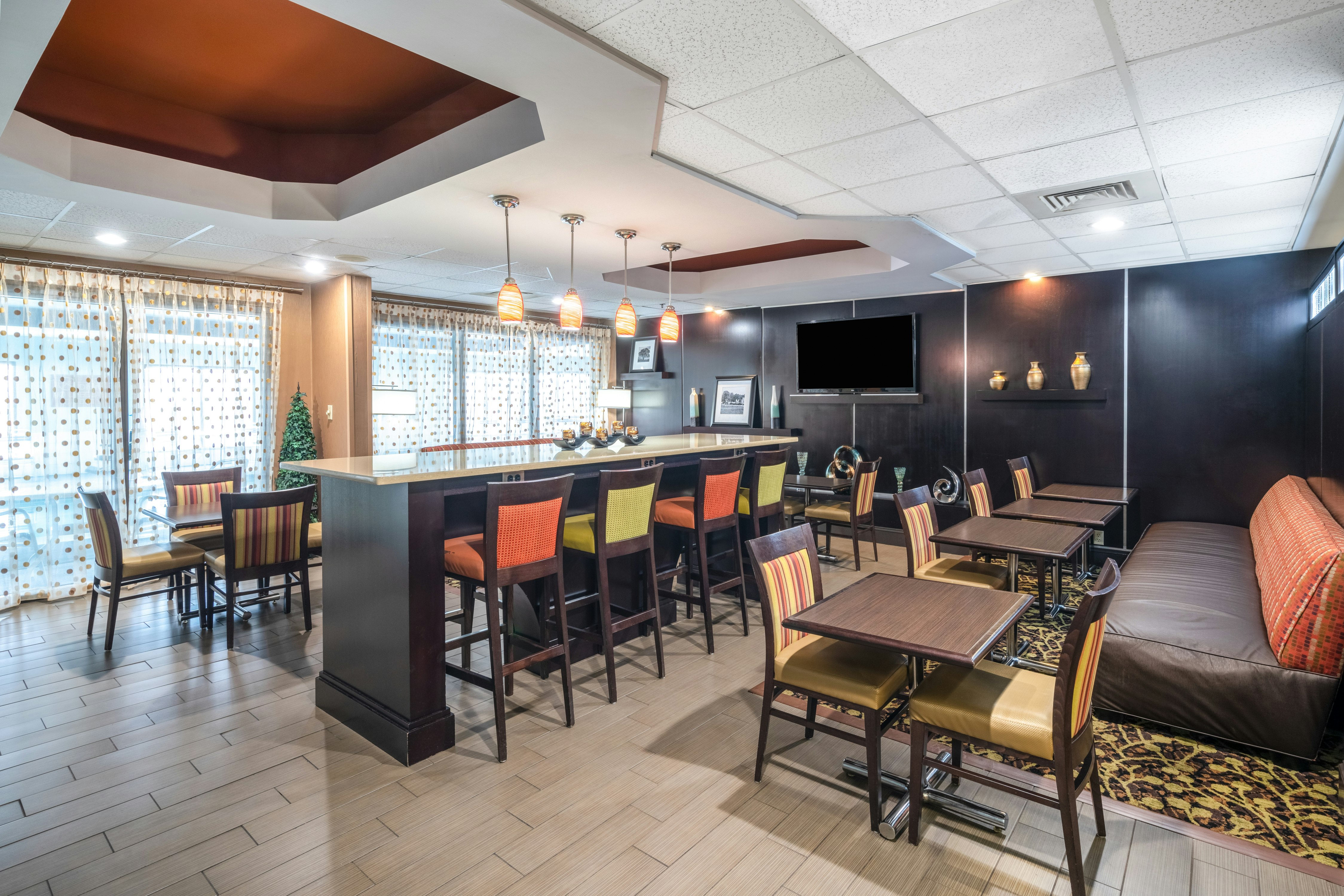 Hampton Inn Dublin 48/70