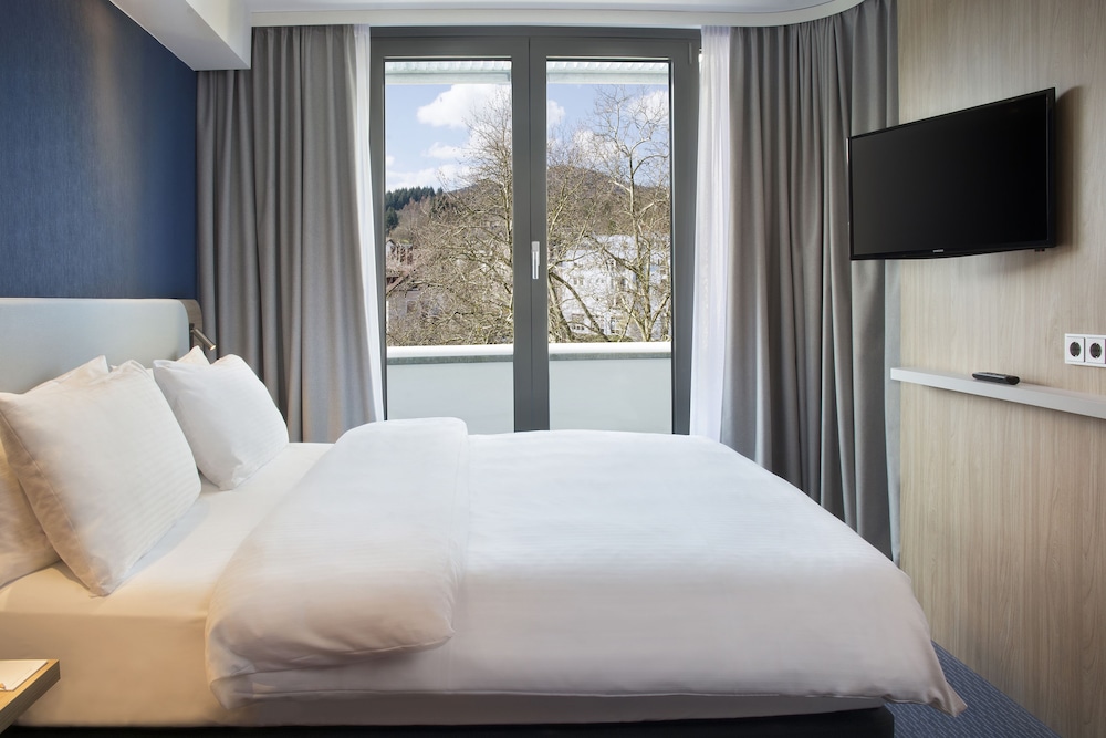 HOLIDAY INN EXPRESS BADEN BADEN 22/53