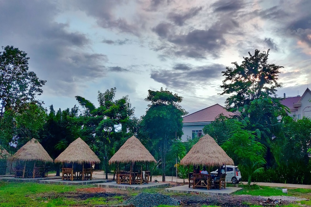 Glorious Hotel and Spa 5/50